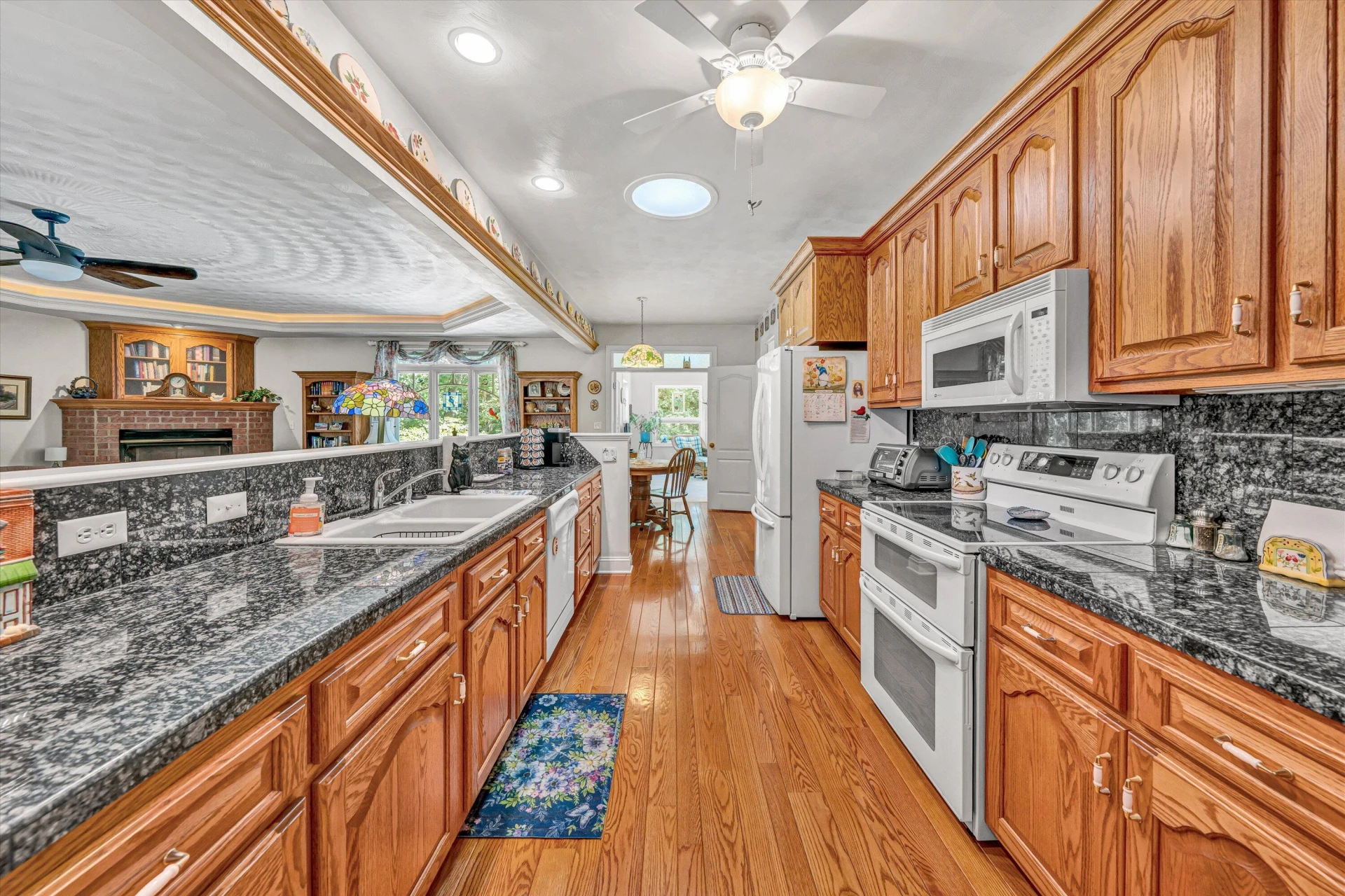 995 Highland DR - Photo 14
