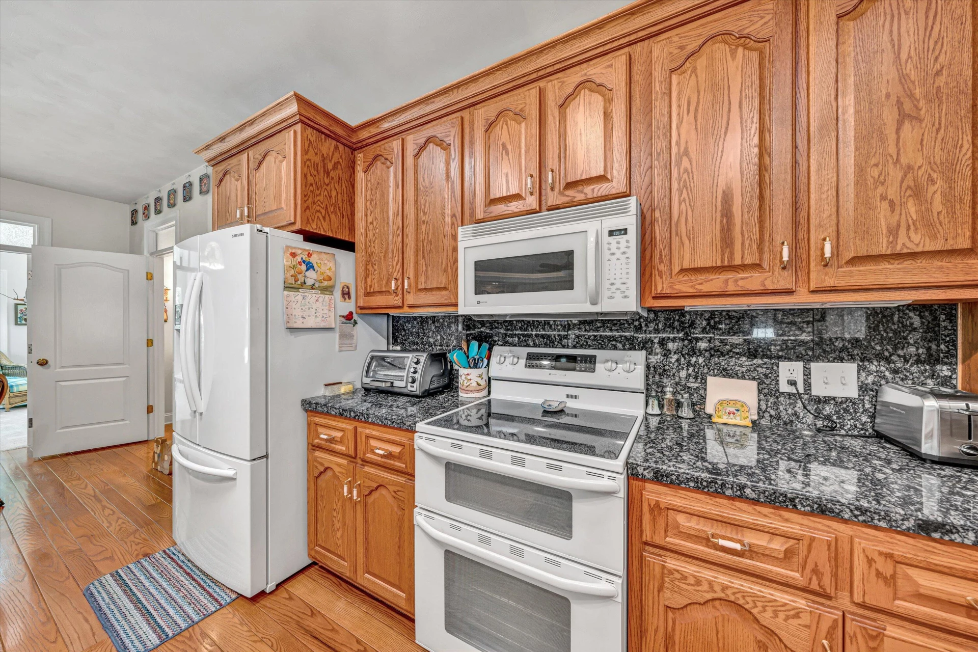 995 Highland DR - Photo 15