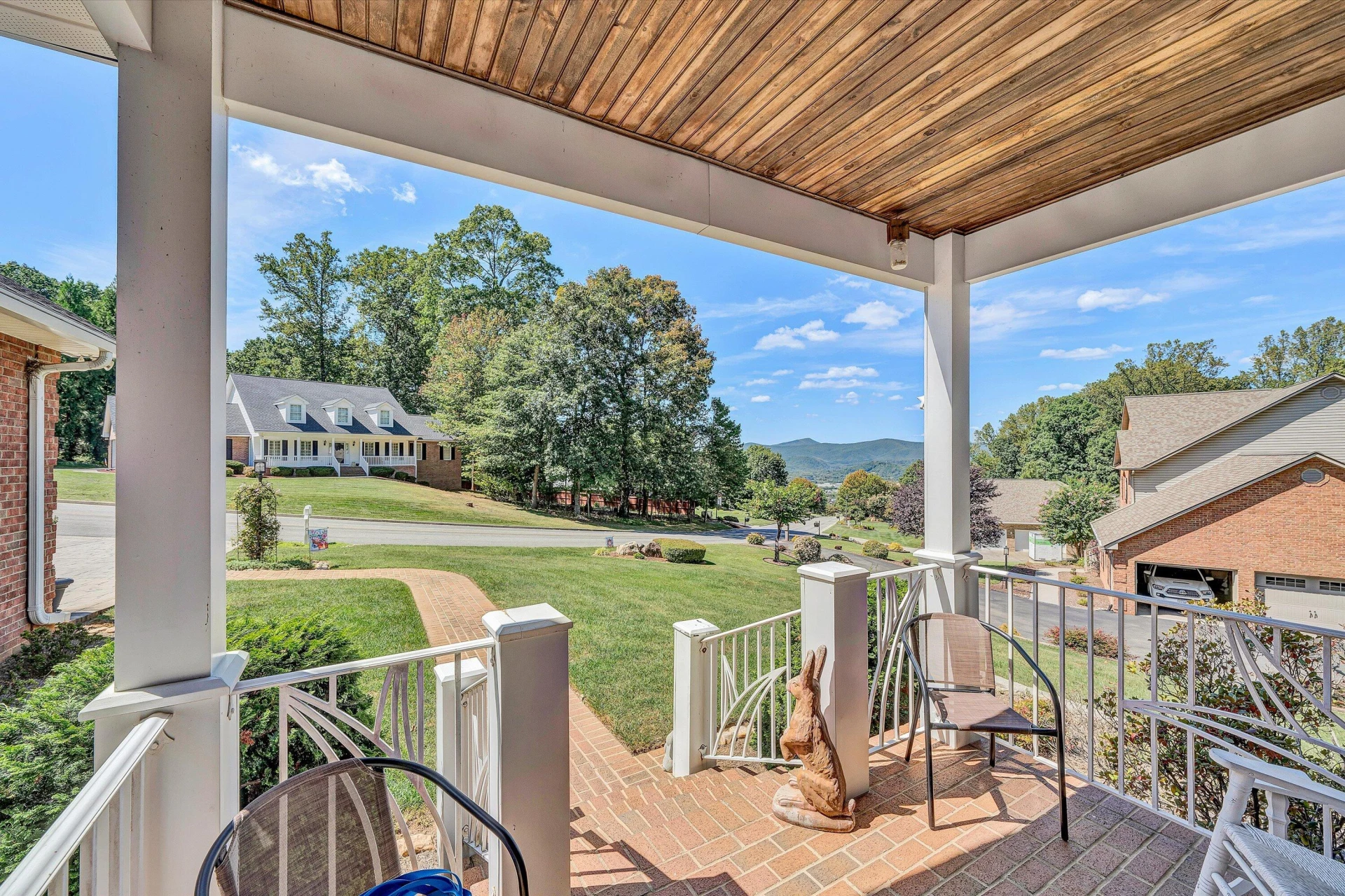 995 Highland DR - Photo 5