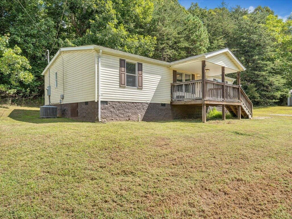 141 Eisenhower RD - Photo 37