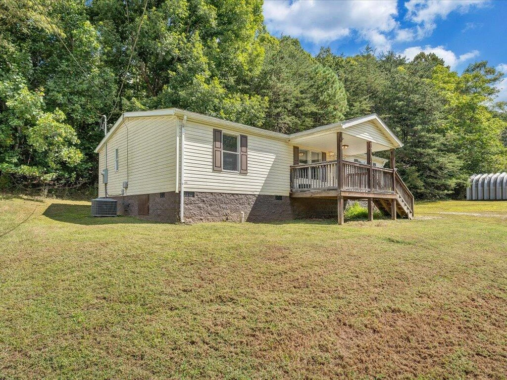 141 Eisenhower RD - Photo 38