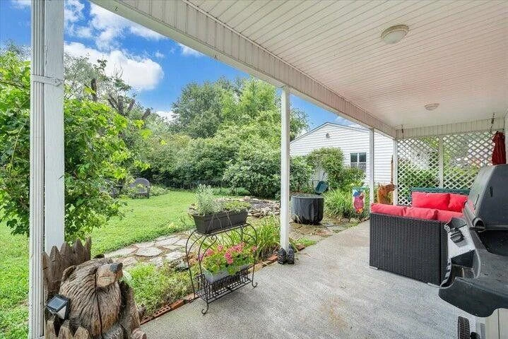 2636 Dell AVE NE - Photo 50
