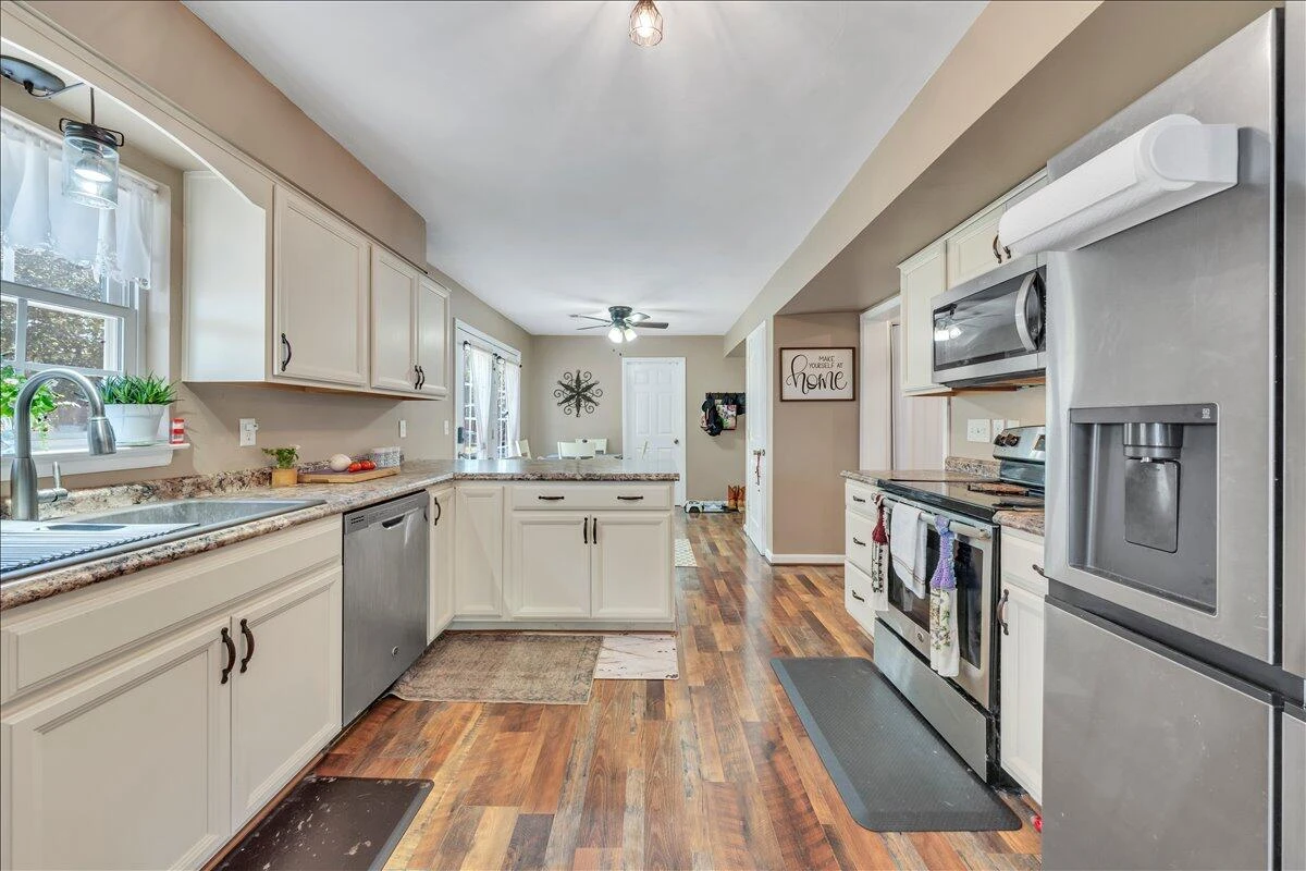 100 Chimney Sweep CT - Photo 2