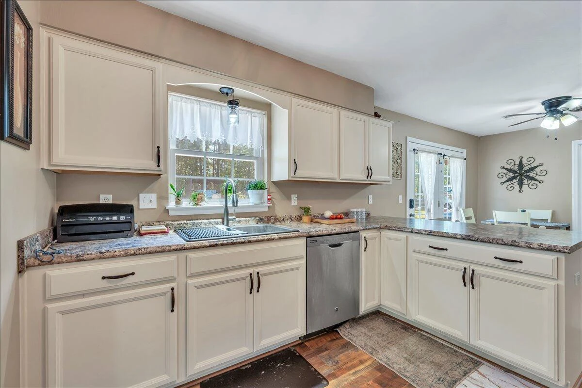 100 Chimney Sweep CT - Photo 3