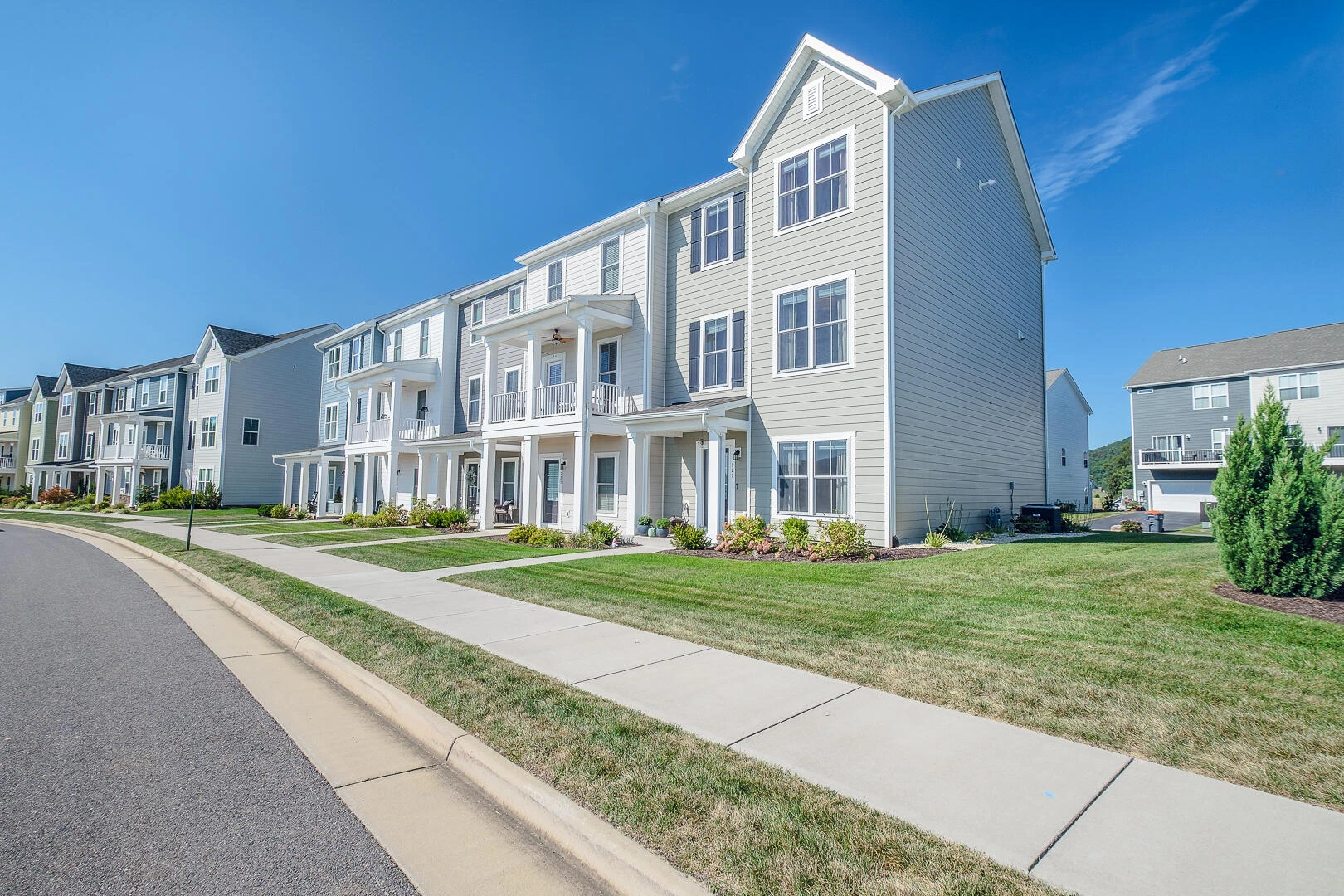 127 Broad ST - Photo 40
