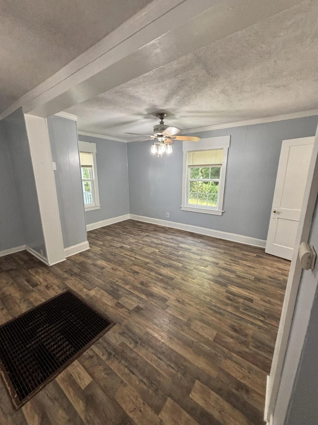 319 E Hazel ST - Photo 7