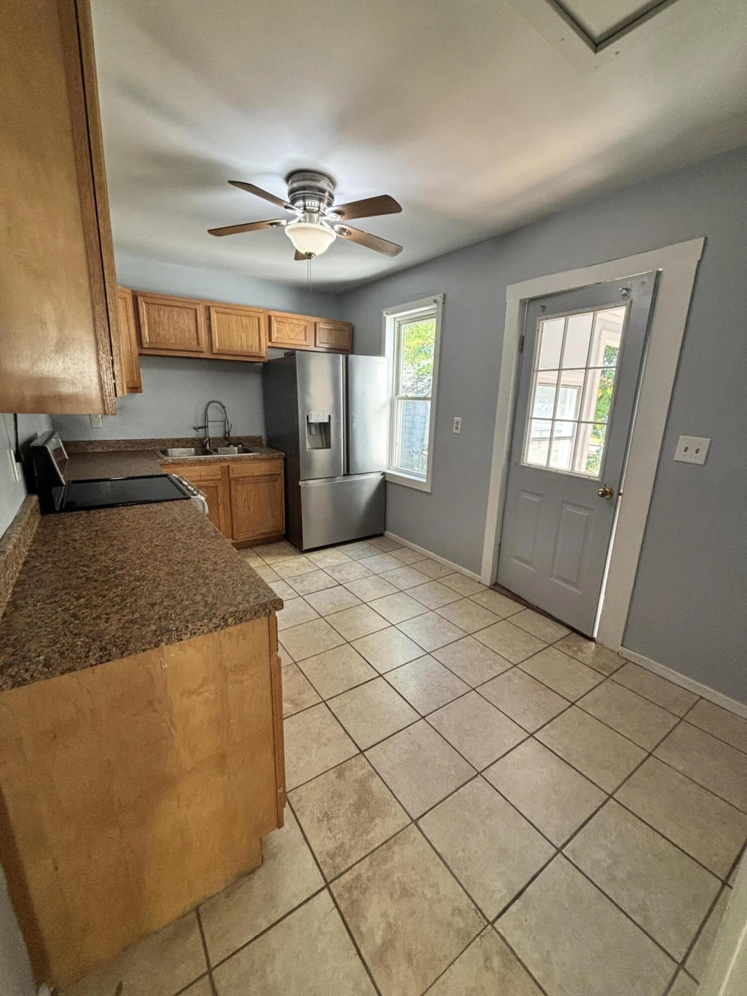 319 E Hazel ST - Photo 9
