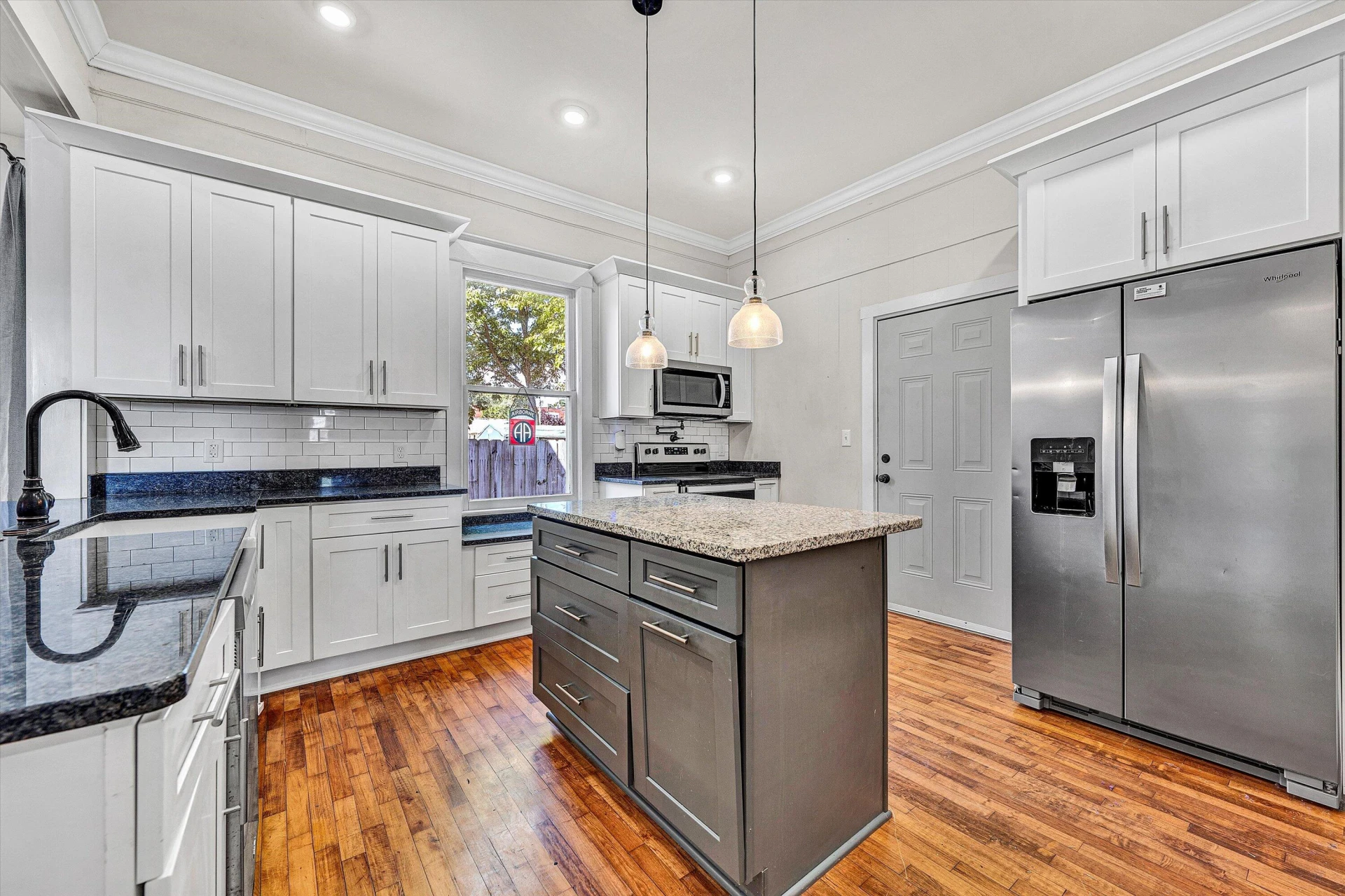 701 Marshall AVE SW - Photo 18