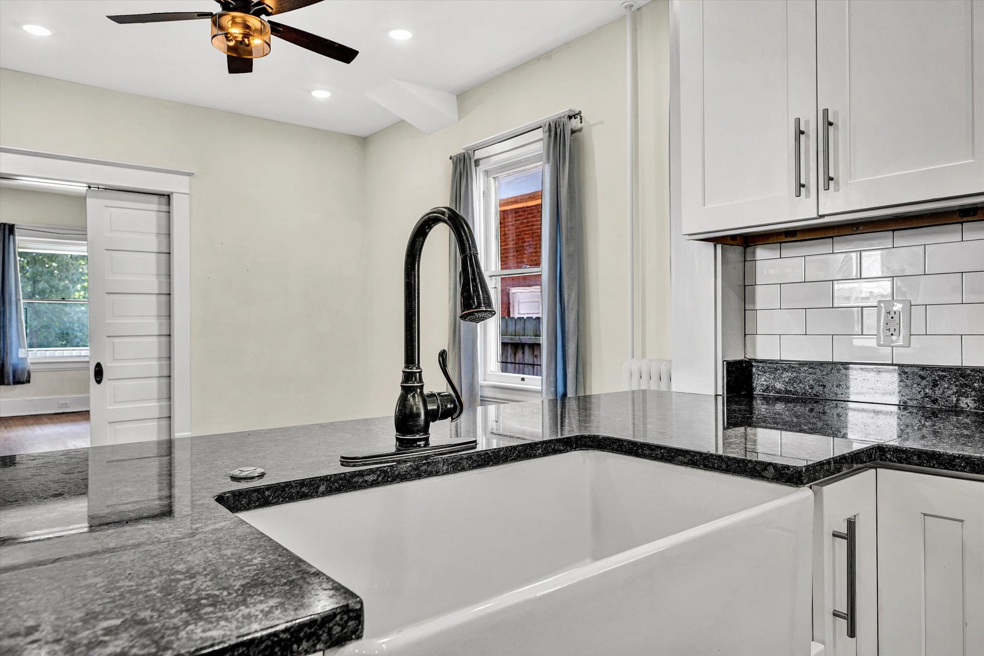 701 Marshall AVE SW - Photo 22