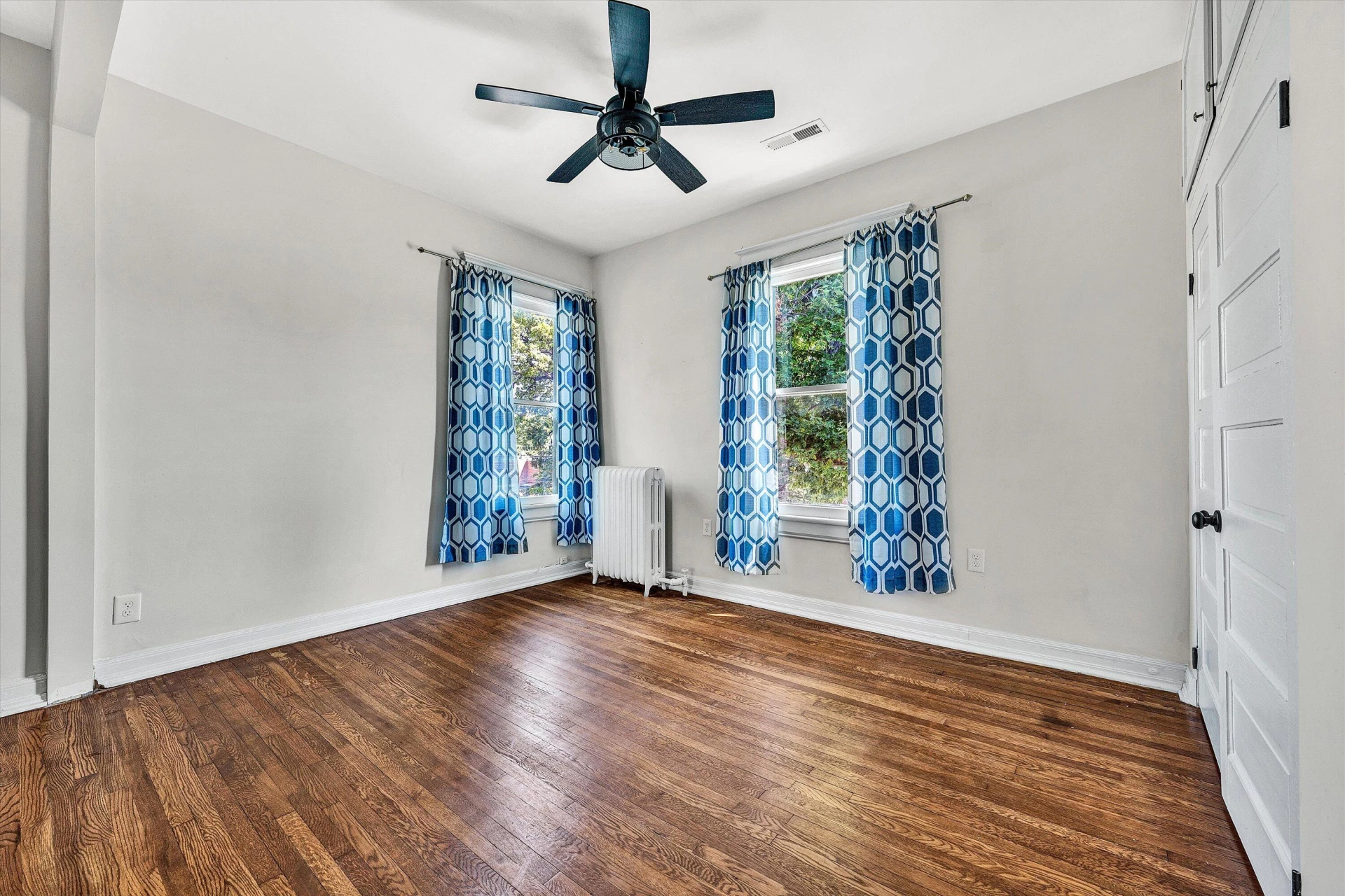 701 Marshall AVE SW - Photo 32