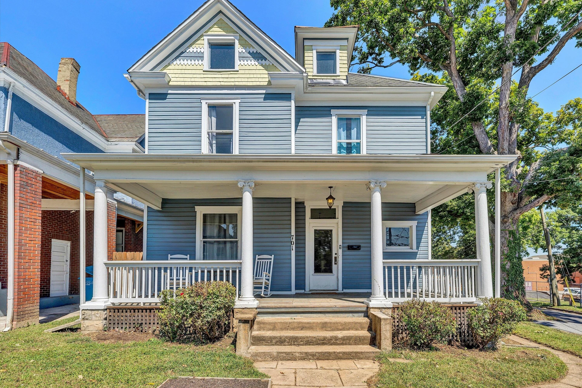 701 Marshall AVE SW - Photo 4