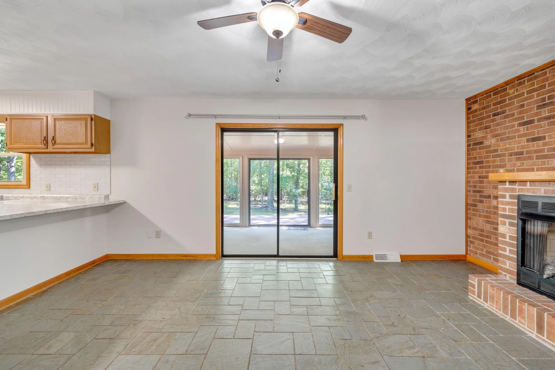1531 Oilwell RD - Photo 15