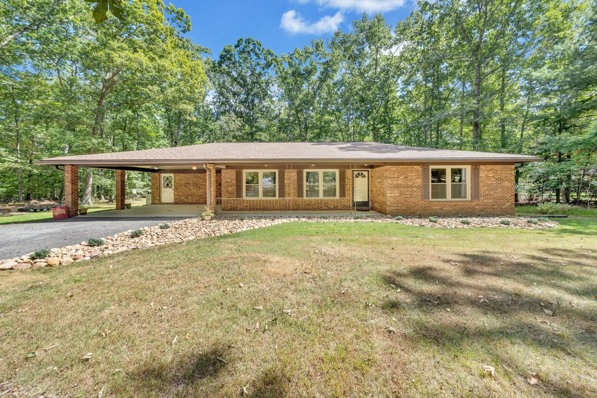 1531 Oilwell RD - Photo 2
