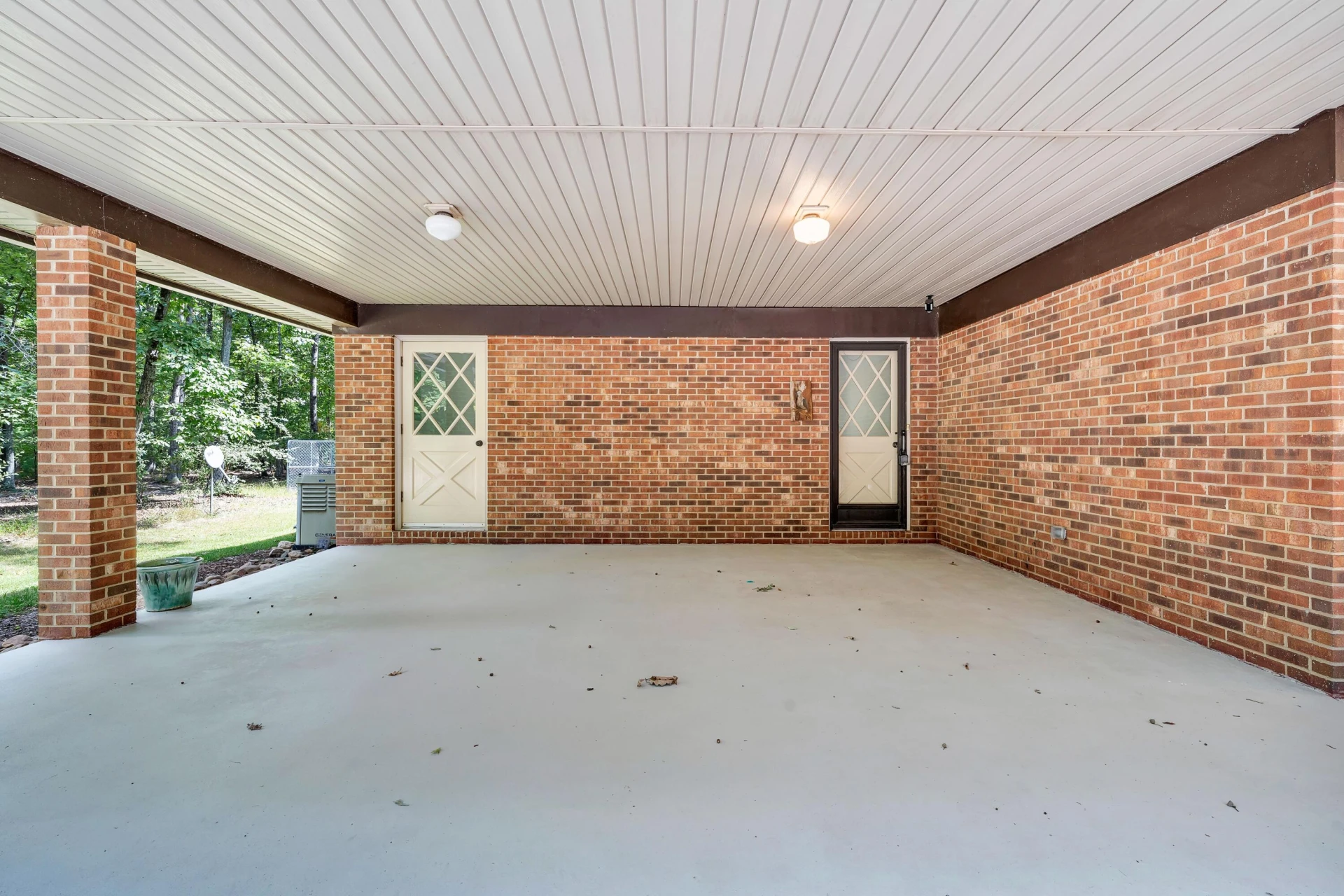 1531 Oilwell RD - Photo 5