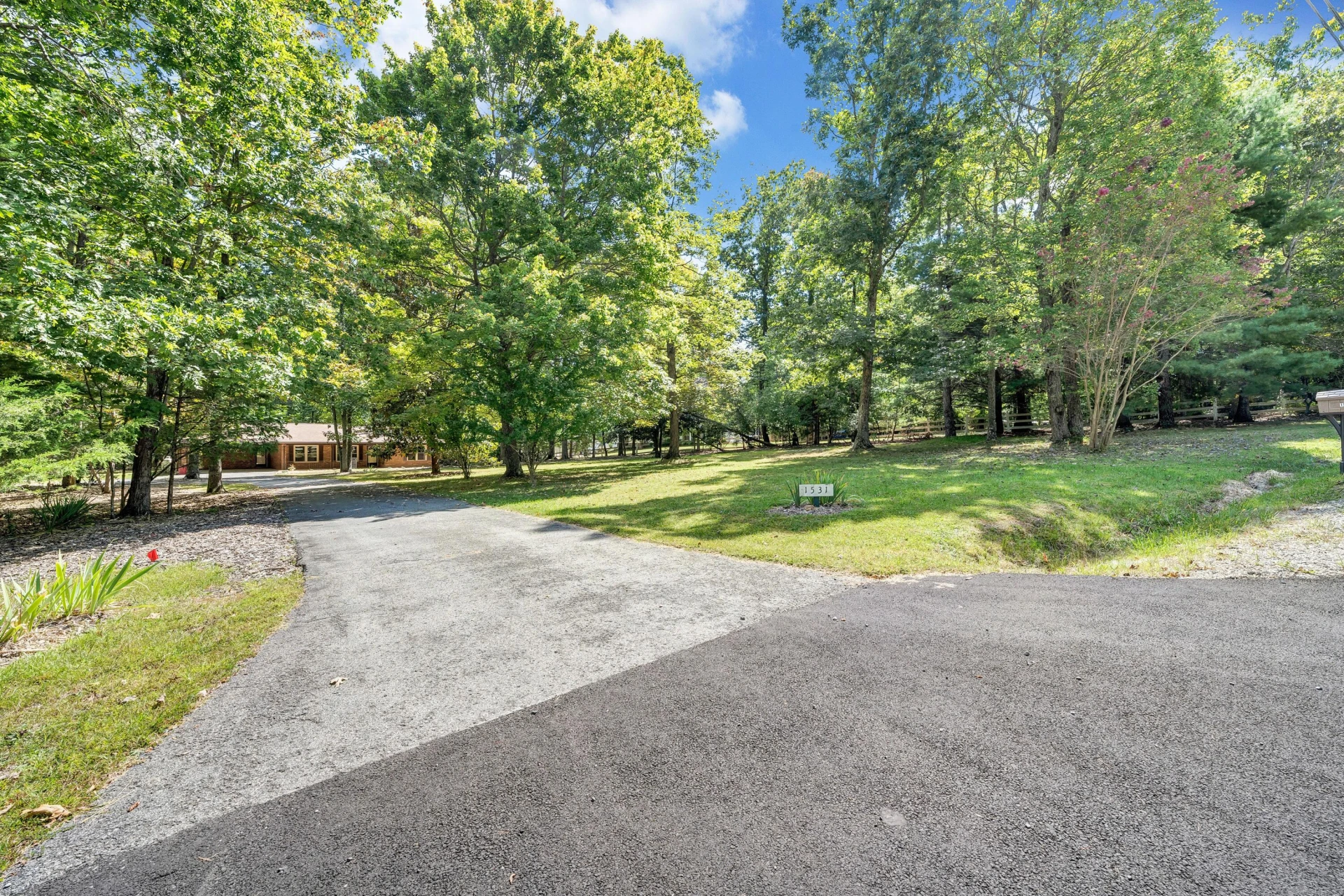 1531 Oilwell RD - Photo 54