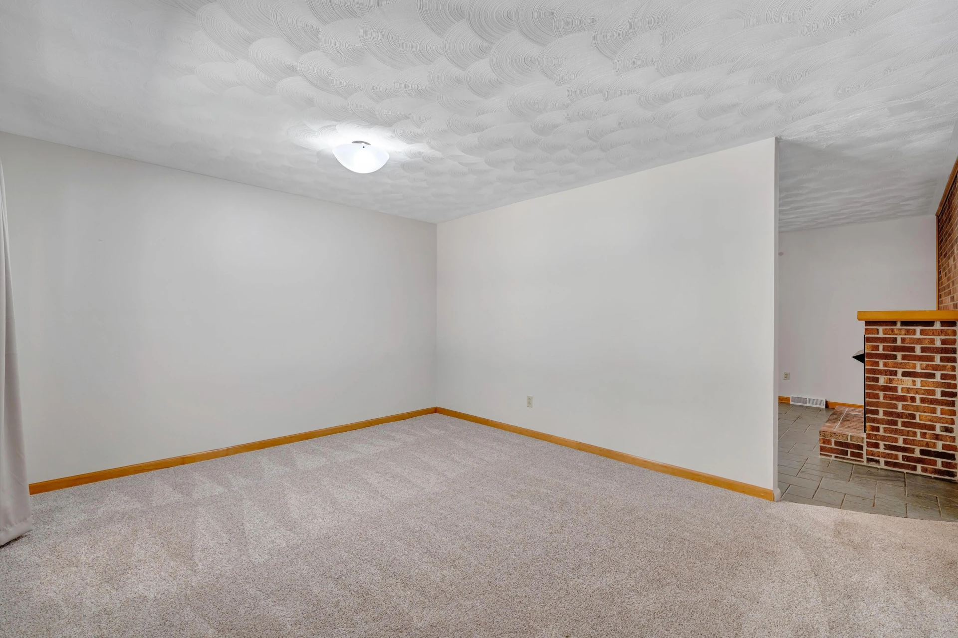 1531 Oilwell RD - Photo 9