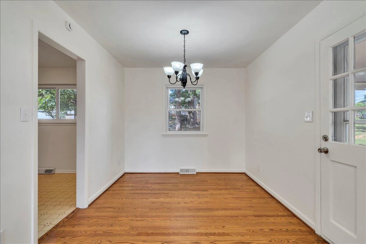 1117 Conifer LN - Photo 10