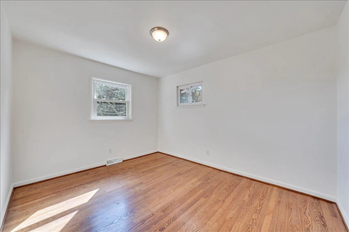 1117 Conifer LN - Photo 19