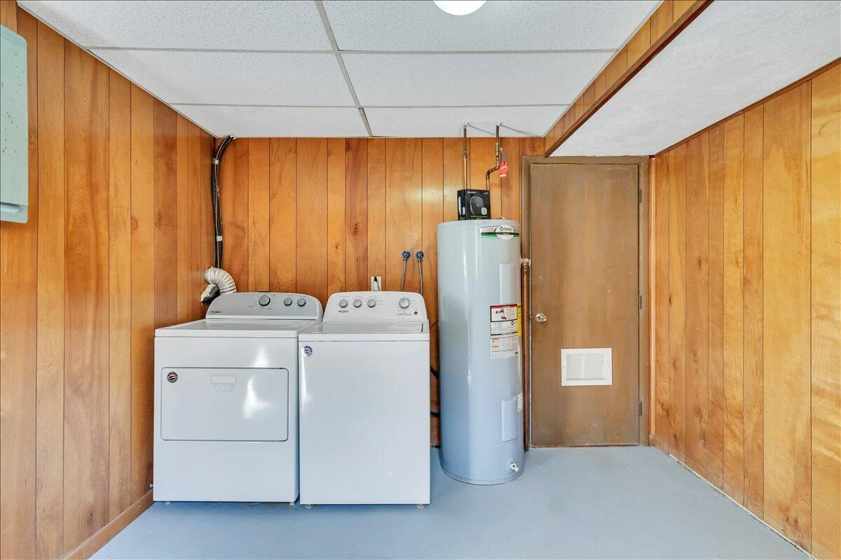 1117 Conifer LN - Photo 35