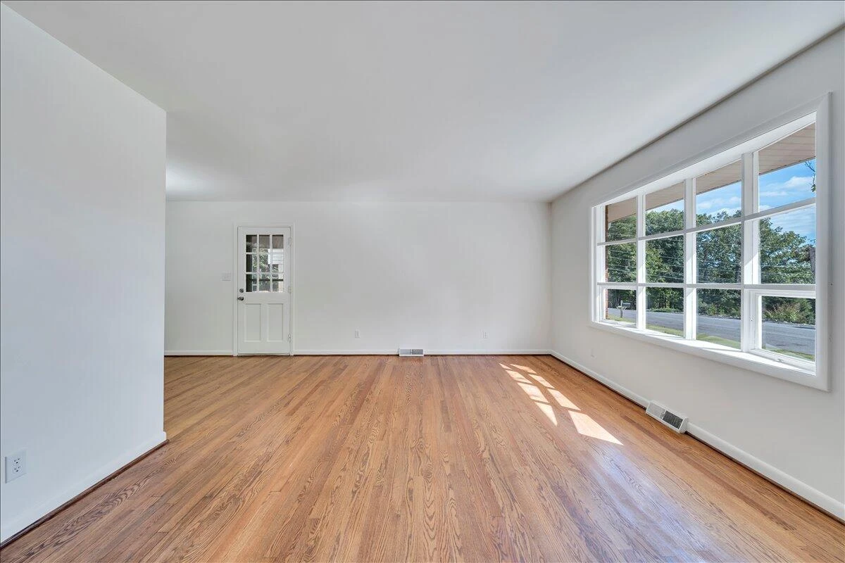 1117 Conifer LN - Photo 6