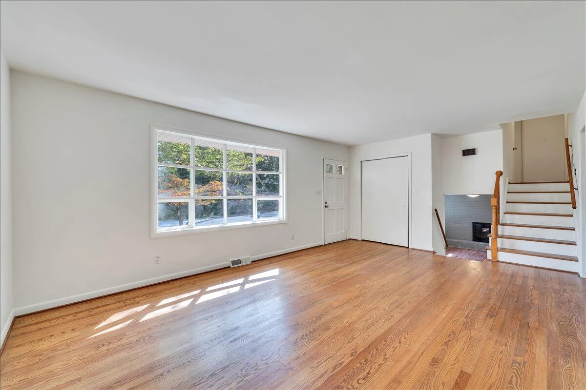 1117 Conifer LN - Photo 8