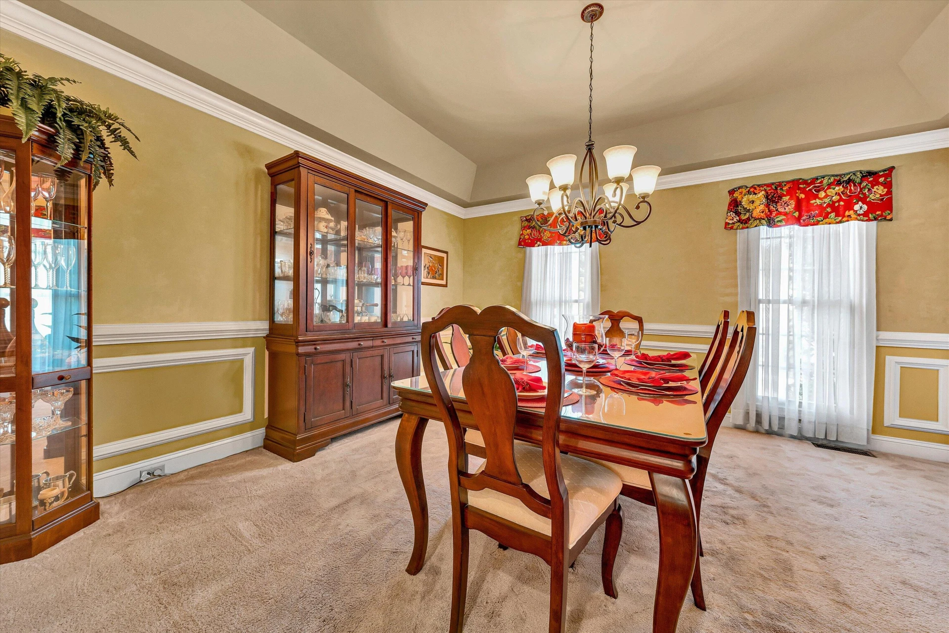 8216 Strathmore LN - Photo 10