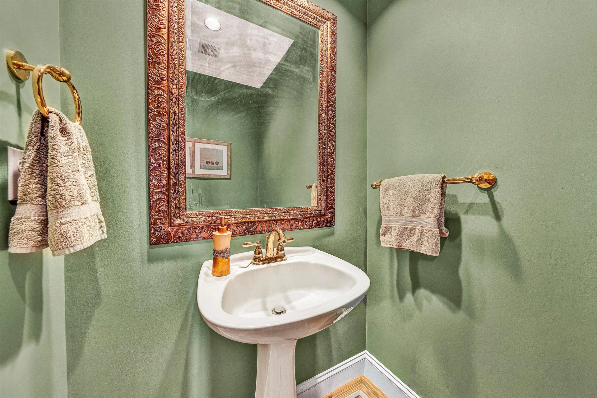 8216 Strathmore LN - Photo 11