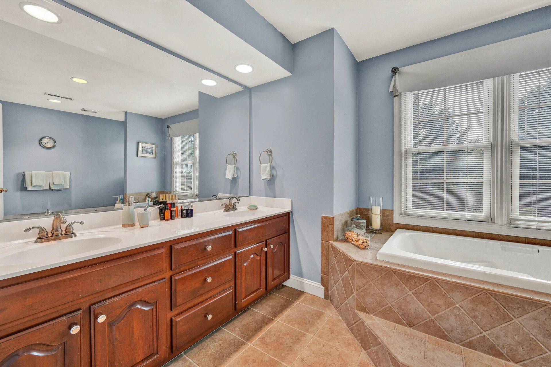8216 Strathmore LN - Photo 32