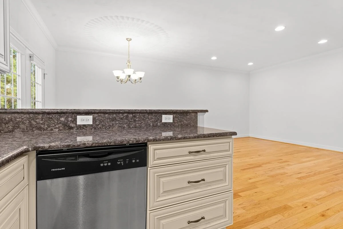 849 Walhalla CT - Photo 17