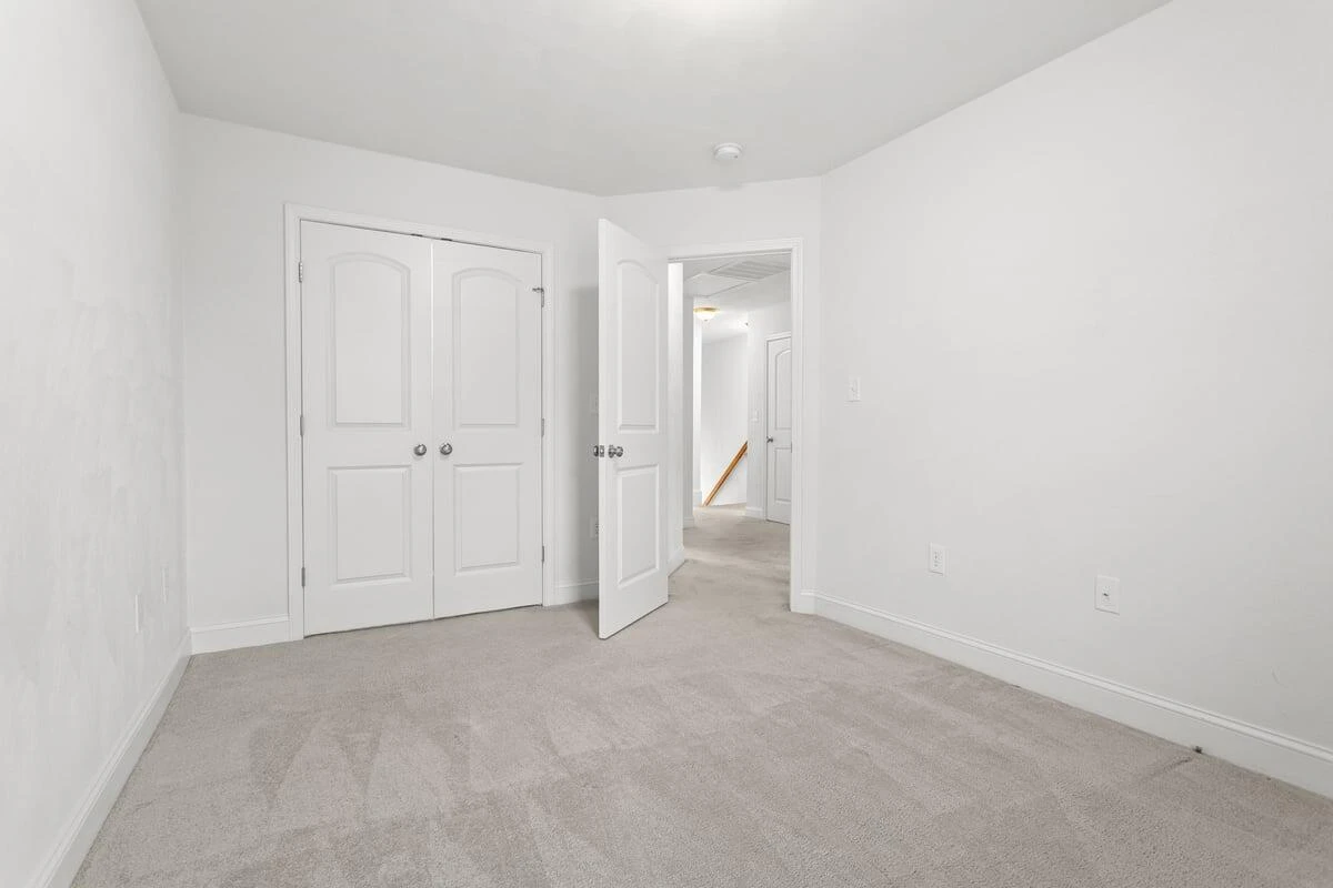 849 Walhalla CT - Photo 32