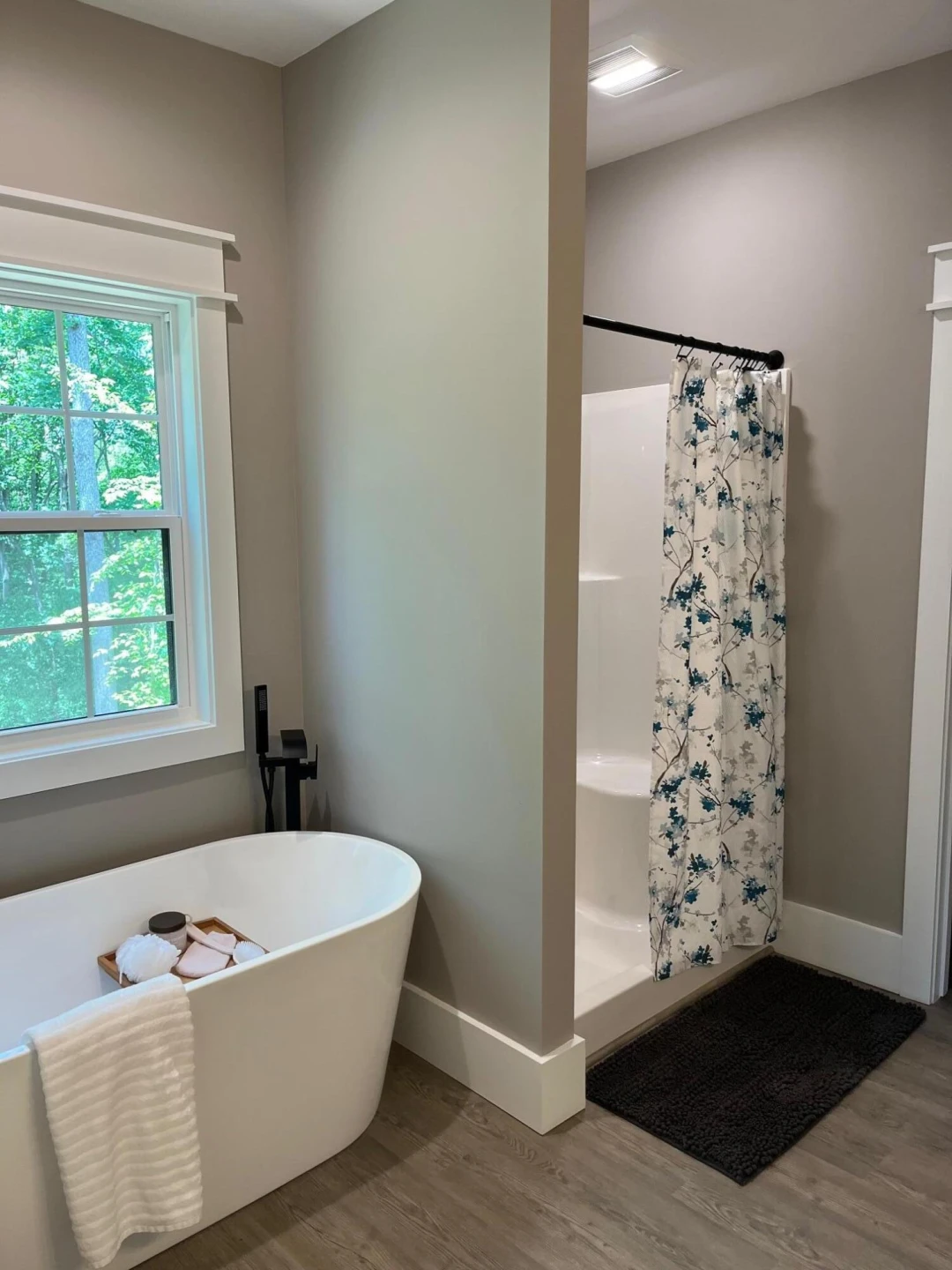 105 Camelot DR - Photo 11
