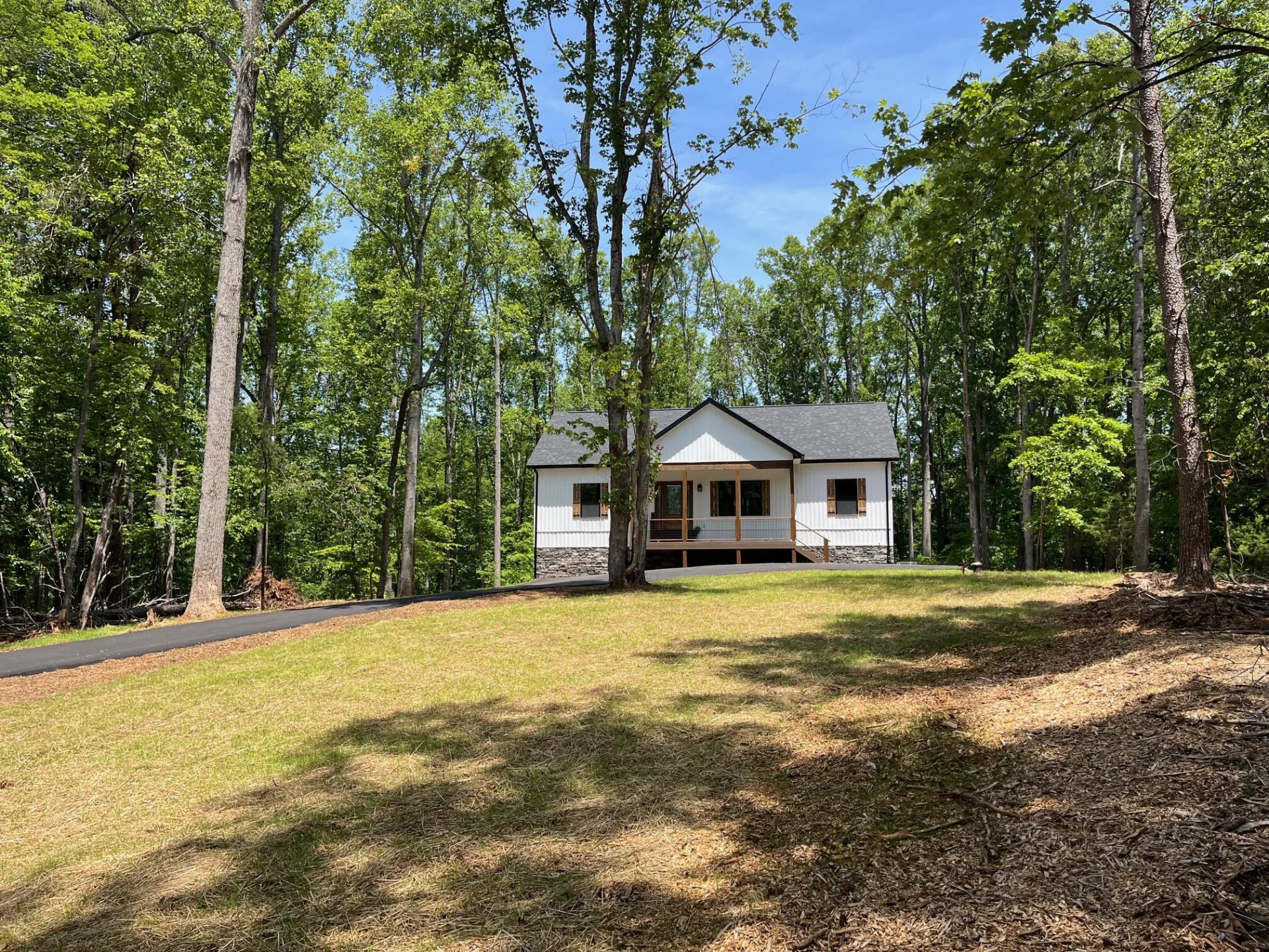105 Camelot DR - Photo 33