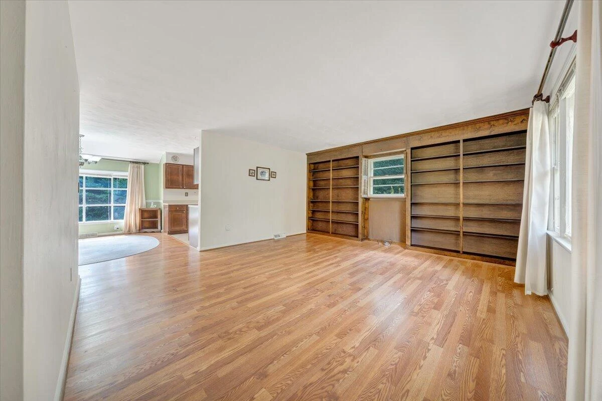 125 Shady Grove DR - Photo 3
