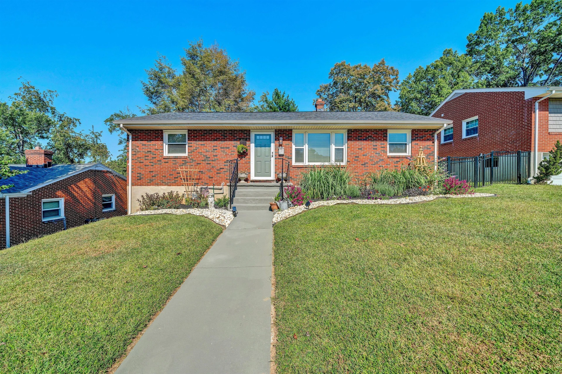 3117 Fleetwood AVE SW - Photo 8