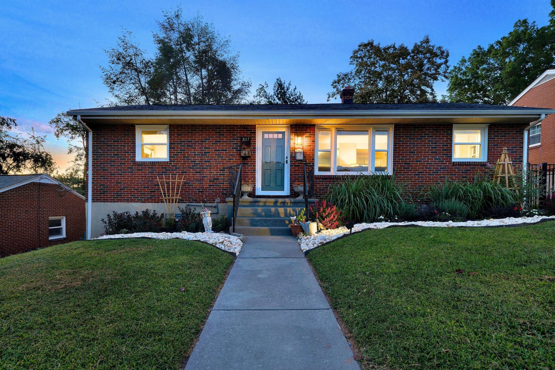 3117 Fleetwood AVE SW - Photo 9
