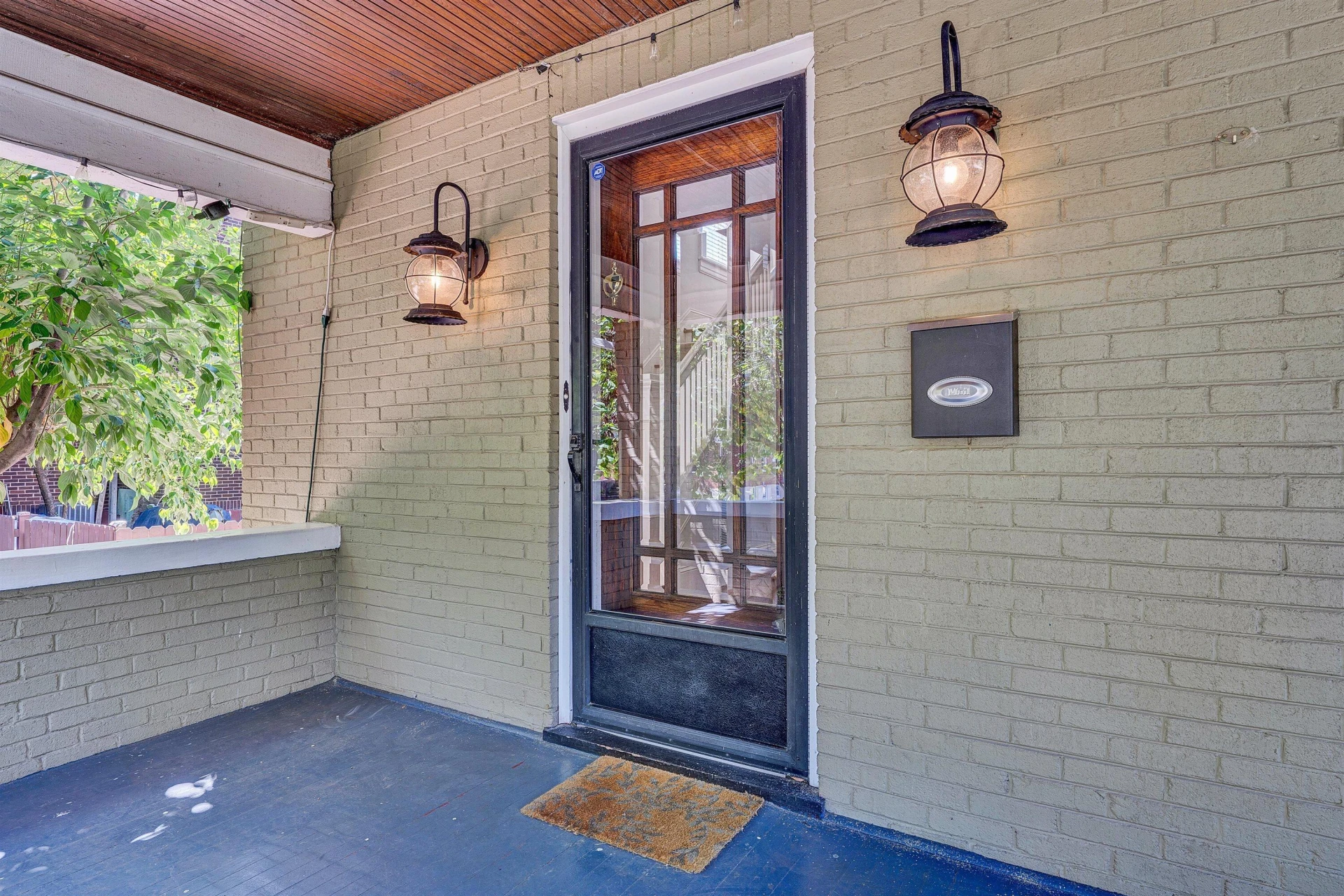 1810 Windsor AVE SW - Photo 15