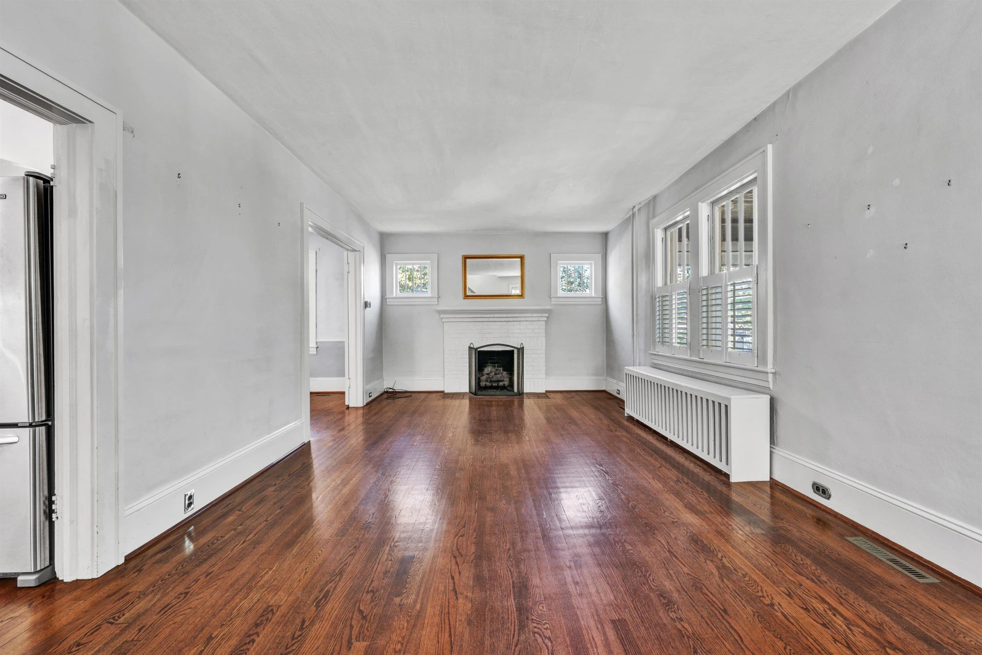 1810 Windsor AVE SW - Photo 17