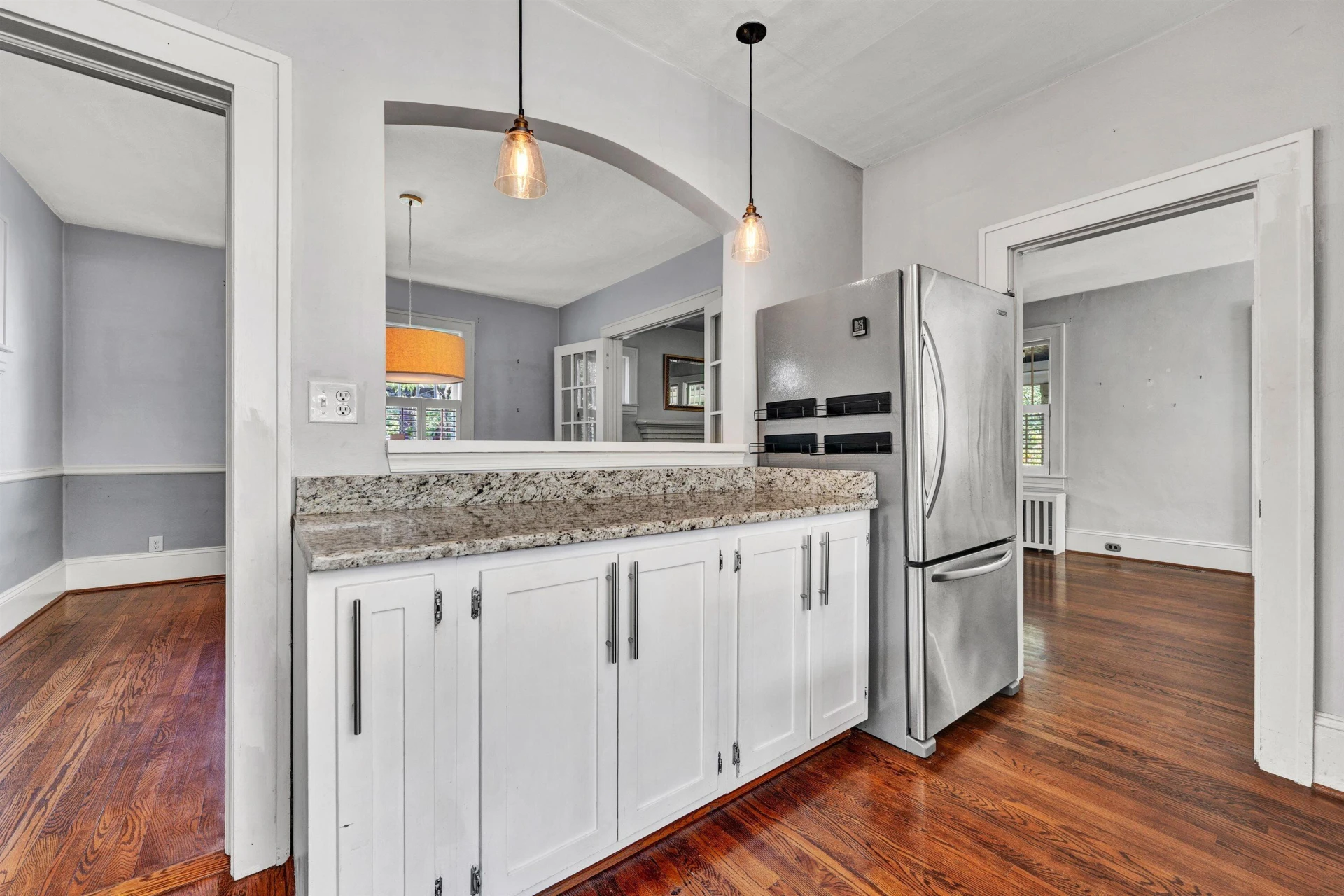 1810 Windsor AVE SW - Photo 27