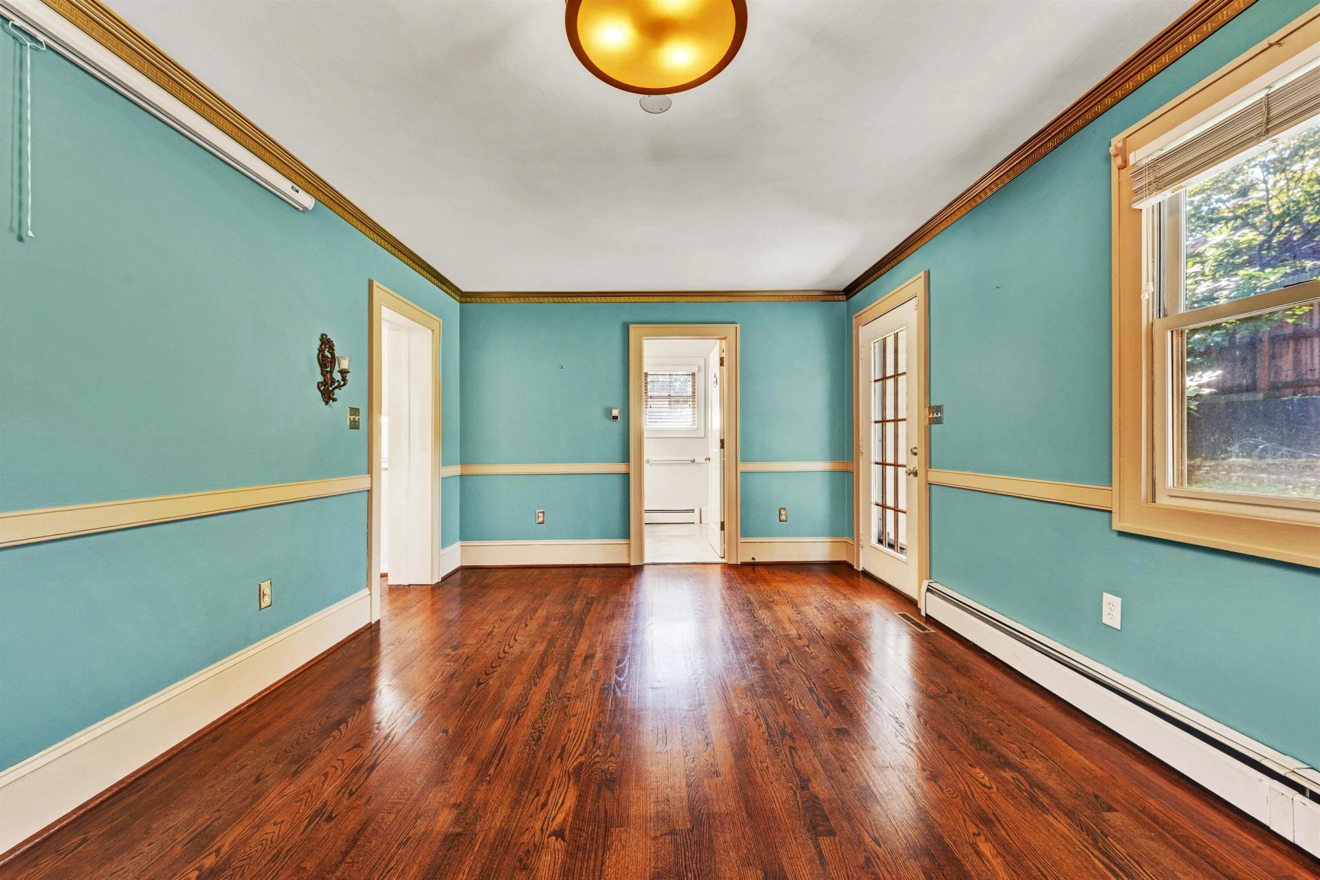 1810 Windsor AVE SW - Photo 32
