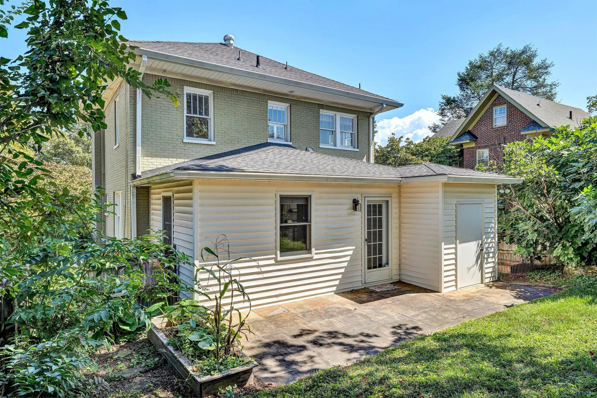 1810 Windsor AVE SW - Photo 46