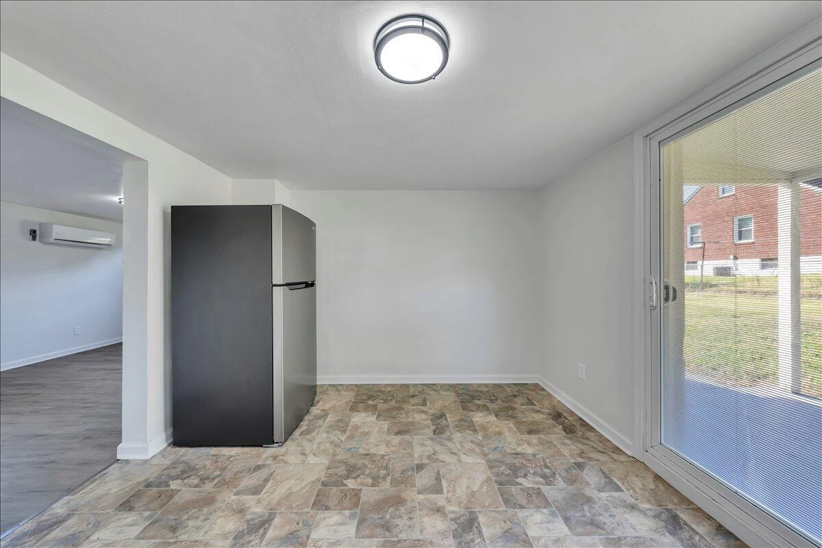 2608 Dorchester DR NW - Photo 16