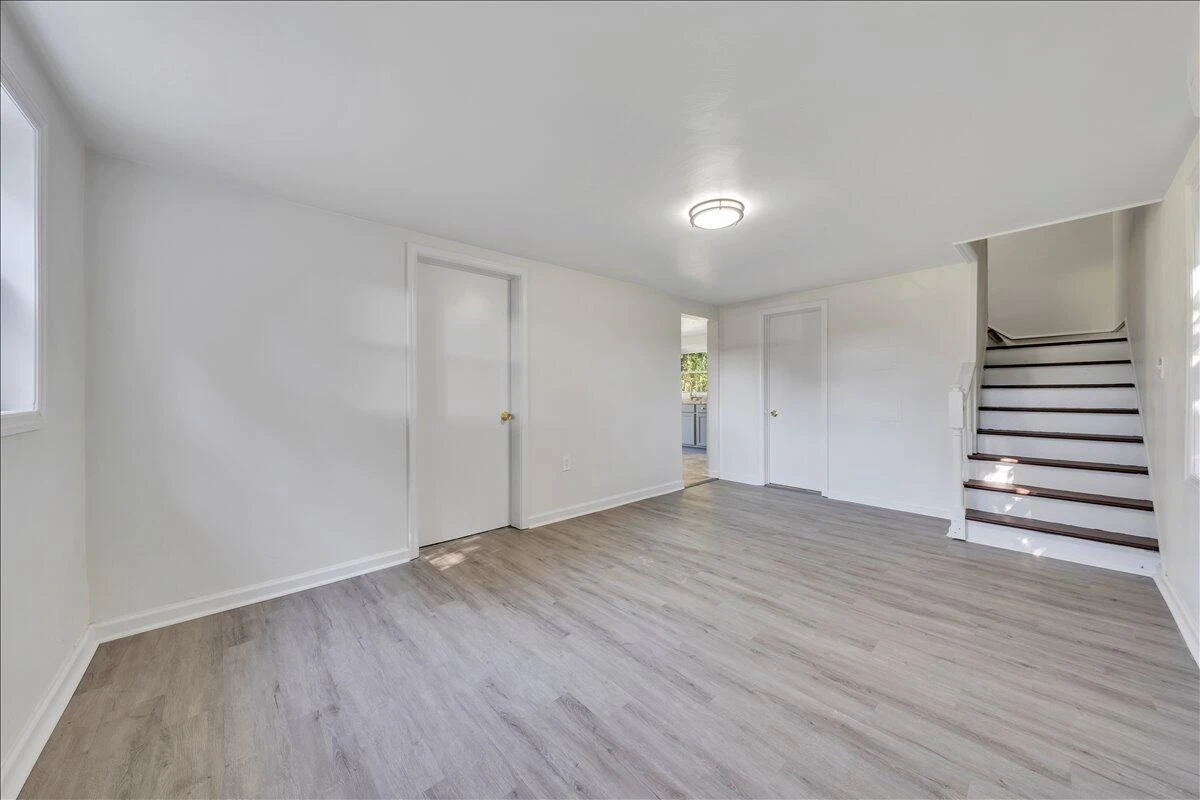 2608 Dorchester DR NW - Photo 8