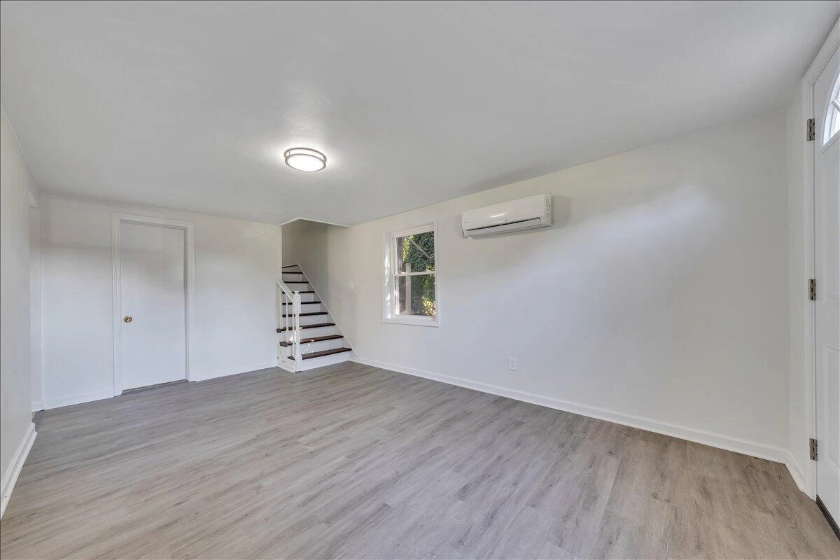 2608 Dorchester DR NW - Photo 9
