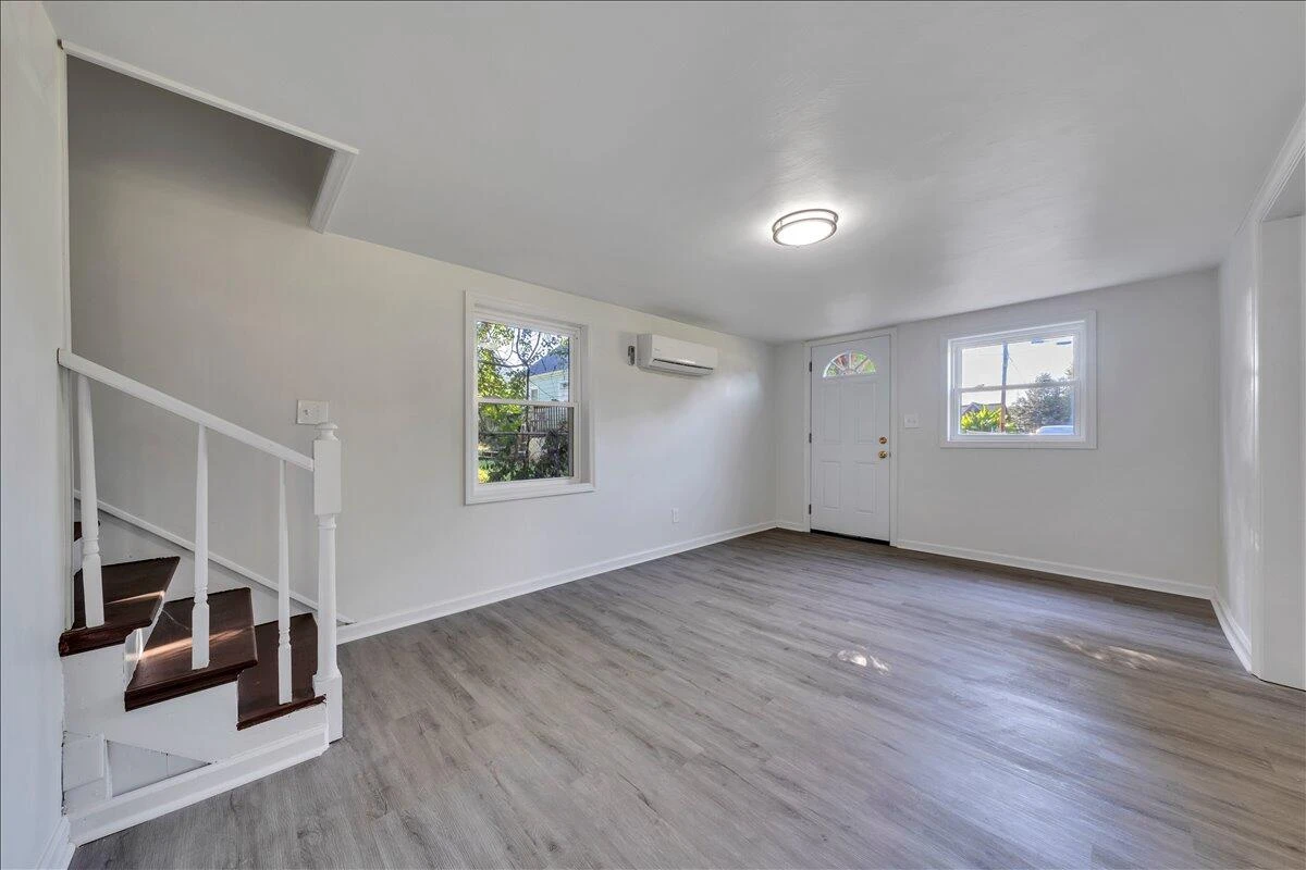 2608 Dorchester DR NW - Photo 11