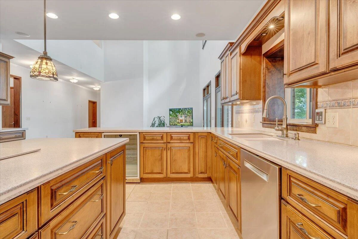 723 Fox Chase RD - Photo 18