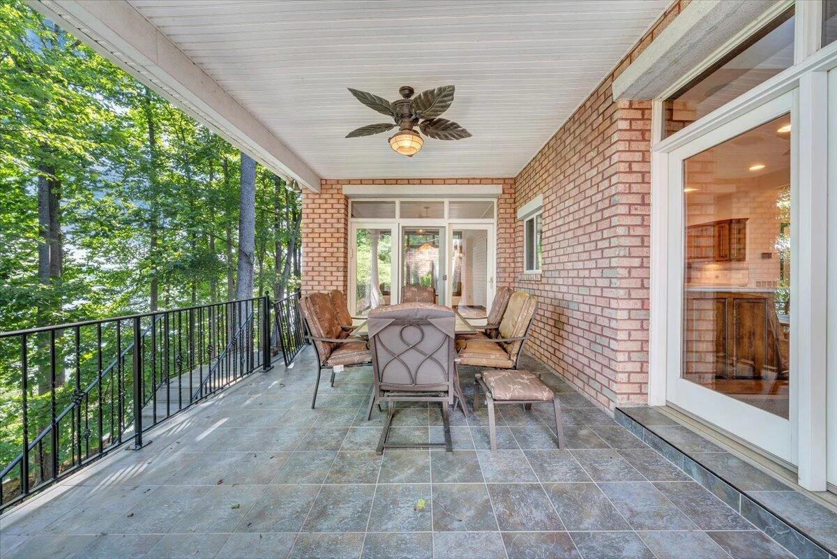 723 Fox Chase RD - Photo 26