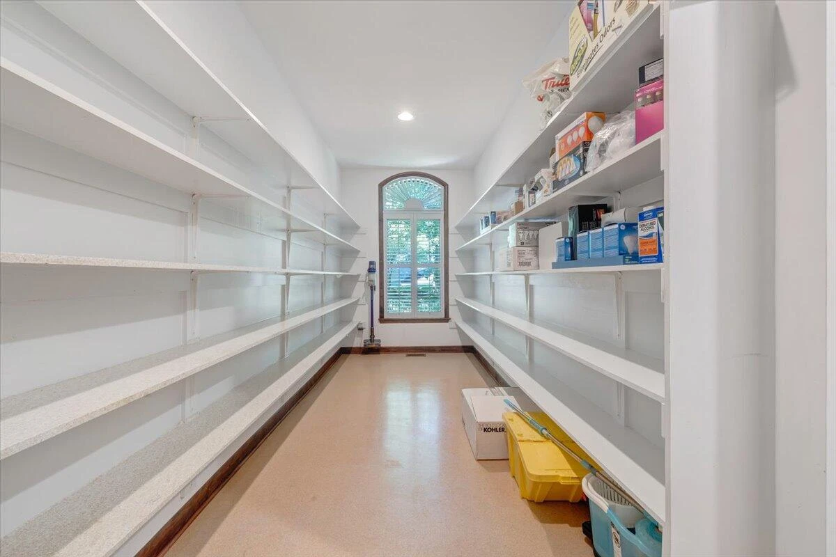 723 Fox Chase RD - Photo 29