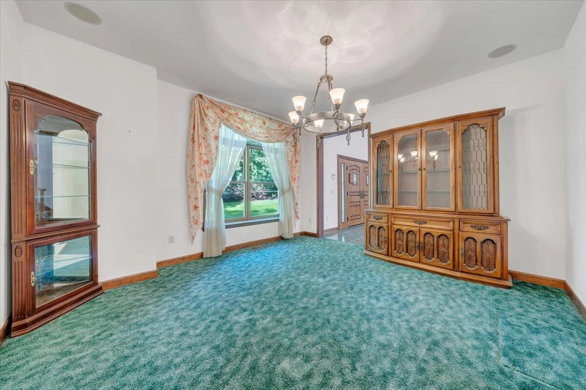 723 Fox Chase RD - Photo 31