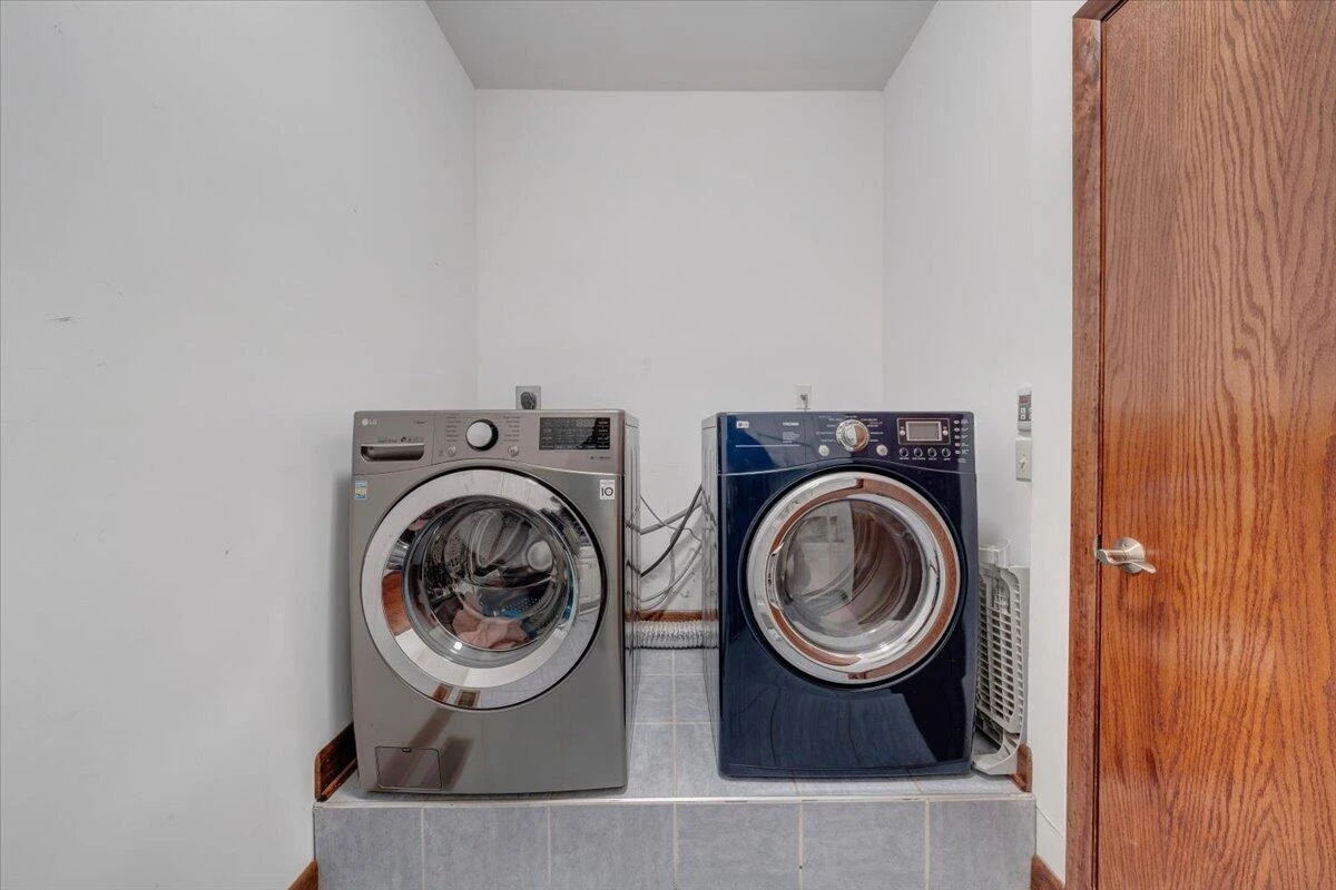 723 Fox Chase RD - Photo 32