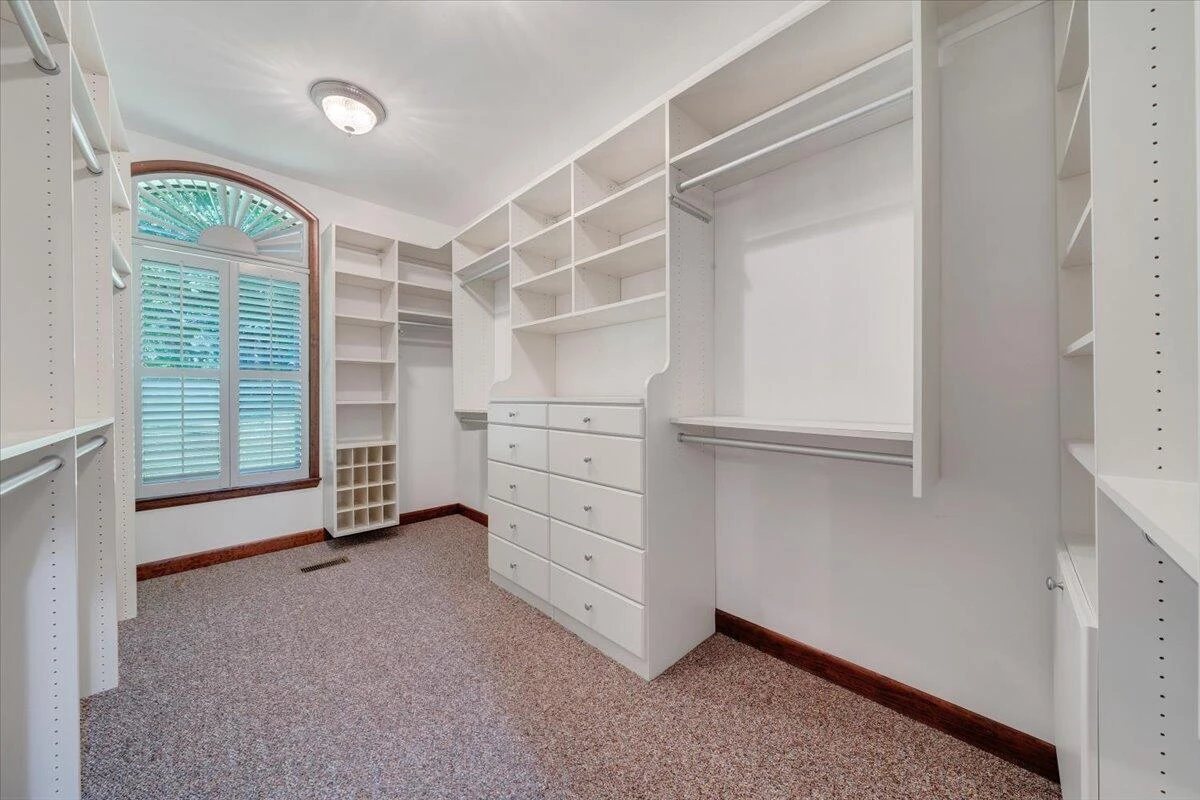 723 Fox Chase RD - Photo 40